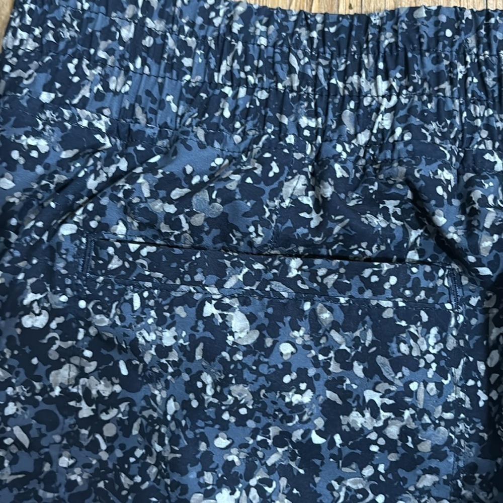 Athleta Patterned Athletic Skirt - image 6
